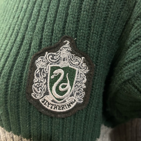 NWT Harry Potter Slytherin Crewneck Sweater - Picture 5 of 8